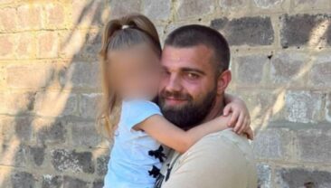 Одинокого батька з Кривого Рогу відпустили додому до доньки