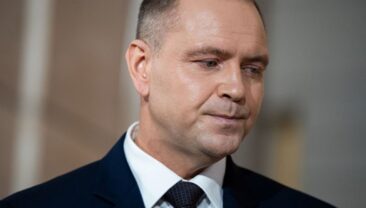 Польща різко реагує на створення Українського національного пантеону