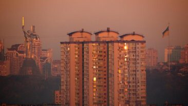 Укрэнерго скасовує відключення електроенергії, щоб підтримати українців у важкі часи