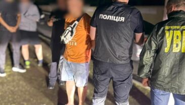 В Одесі уклонисти намагалися втекти за кордон під виглядом моряків