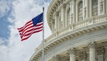 Американські конгресмени закликають надати Києву більше зброї