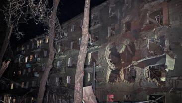 Суми під масованою атакою російських дронів та бомб