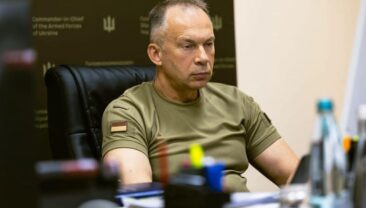 Генерал Сирський анонсував розширення досвіду порятунку поранених