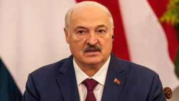 Лукашенко: Беларусь не відправлятиме військових воювати проти України