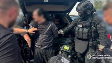 В Києві затримали 53-річного розшукуваного Інтерполом іноземця