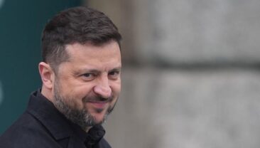 Зеленський зустрінеться з Коаліцією бажаючих у Парижі