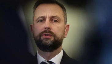 Віцепрем’єр Польщі відвідає Україну, щоби вшанувати пам’ять загиблих поляків