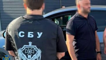 Затримано трьох чиновників за корупцію на митниці