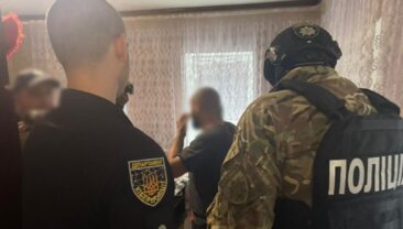 У Кіровоградській області викрито групу шахраїв, які вивели 3,2 млн грн з банку