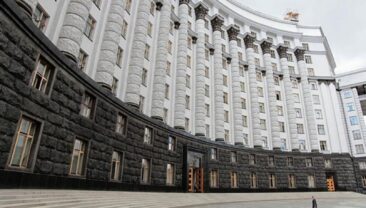 Слуга народу анонсує новий склад уряду під керівництвом Сергія Корецкого