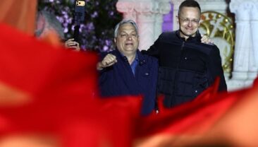 Міністр закордонних справ Угорщини Петро Сійярто залишає політику