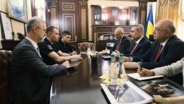 Турція обговорює мирні ініціативи з Україною