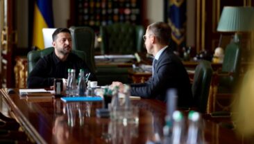 Зеленський обговорив з прем’єром підготовку нової урядової програми