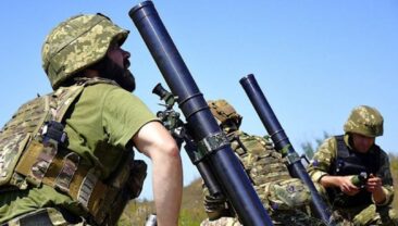 Інтенсивні бої на фронті: російські війська активізували атаки