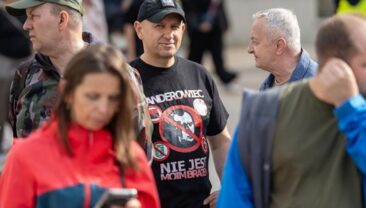 Соціологічне дослідження: в Польщі зросла опозиція до прийому українських біженців