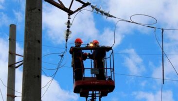 Внаслідок атак агресора зафіксовано відключення електроенергії в чотирьох областях