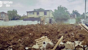 Обстріл Одеси: три загиблих, три поранених, рятувальна операція триває