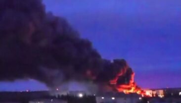 Масштабний пожежа в індустріальному парку Ладога в Росії