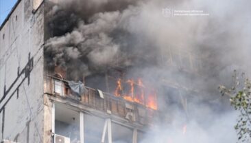 Атака на Запорожжя: управляемі бомби вразили житлові квартали