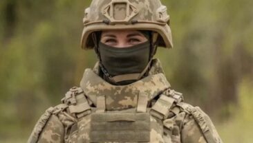 Перша партія бронежилетів для жінок-военнослужащих закуплена в Україні