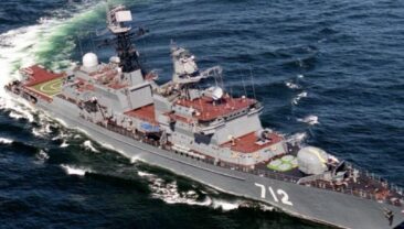 Російський фрегат “Неустрашимый” провів навчання у британських водах