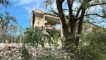 Окупанти завдали удару по Слов’янську: є поранені, пошкоджено навчальний заклад