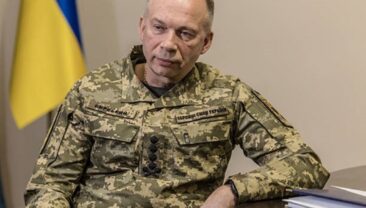 Більше половини українців підтримують відставку главнокомандуючого ЗСУ