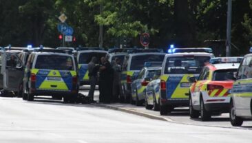 У Регенсбурзі озброєний чоловік, ймовірно, захопив заложників у банку