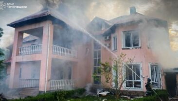 Атака російських дронів на Чернігівщину: виникнення пожеж у кількох районах