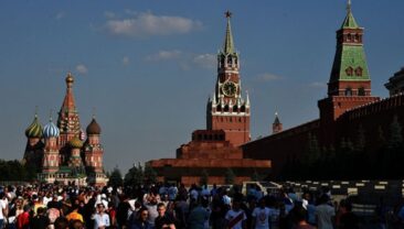 Росія збільшує набір до коледжів через нестачу робочої сили