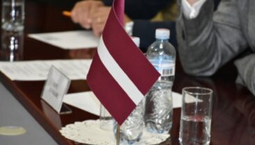 Російська атака на Славянськ: п’ятеро загиблих та знищене консульство Латвії