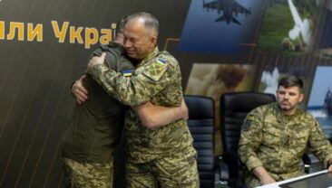 Церемонія передачі повноважень у ЗСУ: нові керівники взяли на себе командування