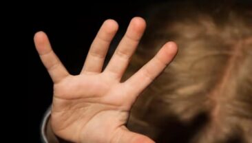 У Миколаївській області бабусю позбавили права опіки над онукою через насильство