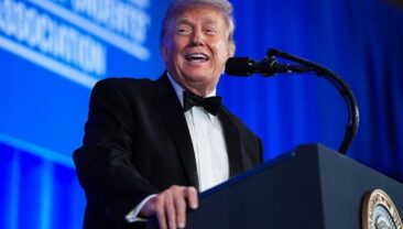 Трамп публікує зображення “повітряного фільтра” на кордоні з Канадою