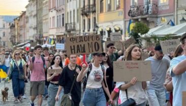 Протести проти звільнення Федорова тривають на 11-й день