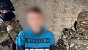 На Харківщині захисники виявили шахрая, який вербував дітей через гру