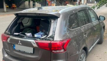 У Славянську автомобіль комісії з єВідновлення постраждав від атаки FPV-дрона