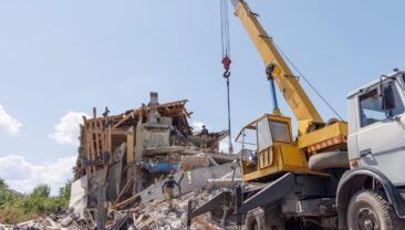 На Донеччині під завалами знайшли трьох загиблих