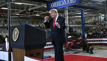 Президент США заявив, що країна має достатньо боєприпасів