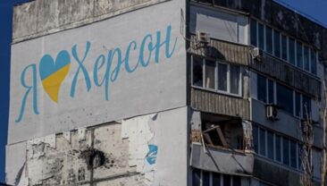 Окупанти влаштували ранковий обстріл Херсона: один загиблий, один поранений