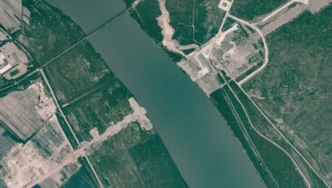 Завершується будівництво автомобільного моста між Росією та КНДР