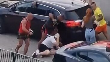 У Польщі затримано двох осіб за напад на українців