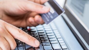 Правоохранители разоблачили мошенническую схему, обманувшую тысячи украинцев на $1,1 млн