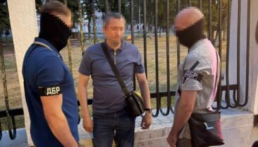 Затримання львівського чиновника за спробу підкупу