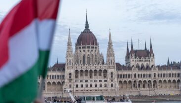 Венгрія затримала відкриття переговорних кластерів для України