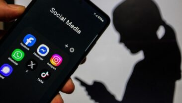 Польща запроваджує обмеження на використання смартфонів у навчальних закладах
