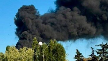 Атака на Павлоград: російські війська завдали удару по торговому комплексу