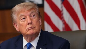 США відкладають удари по Ірану для укладення угоди