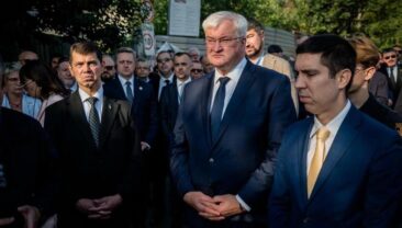 В Києві розпочалося засідання послів України