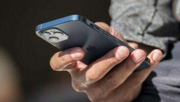 ФАС Росії порушила справу проти Apple